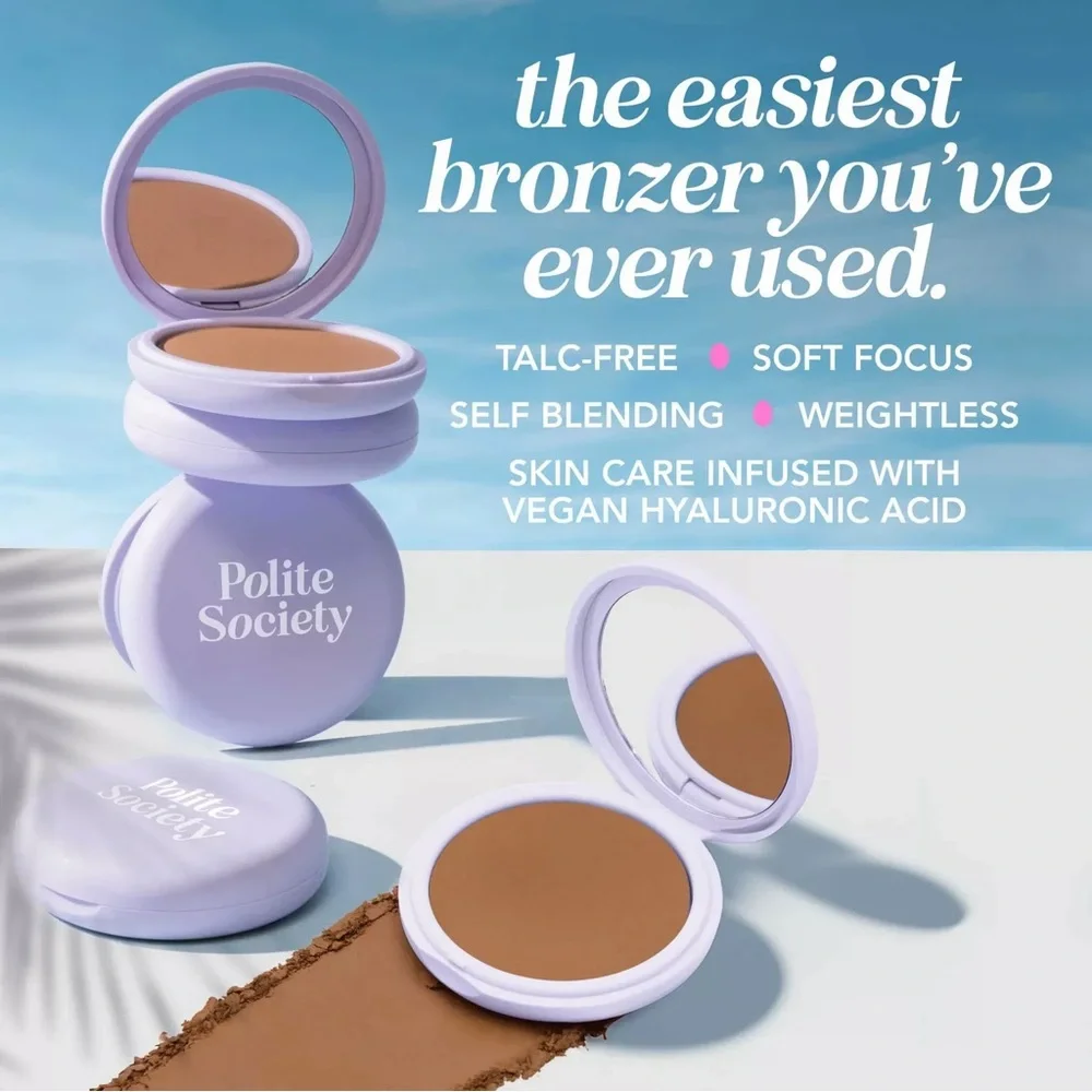 ‘Palm Royals’ Cabana Club Talc-Free Blurring Bronzer